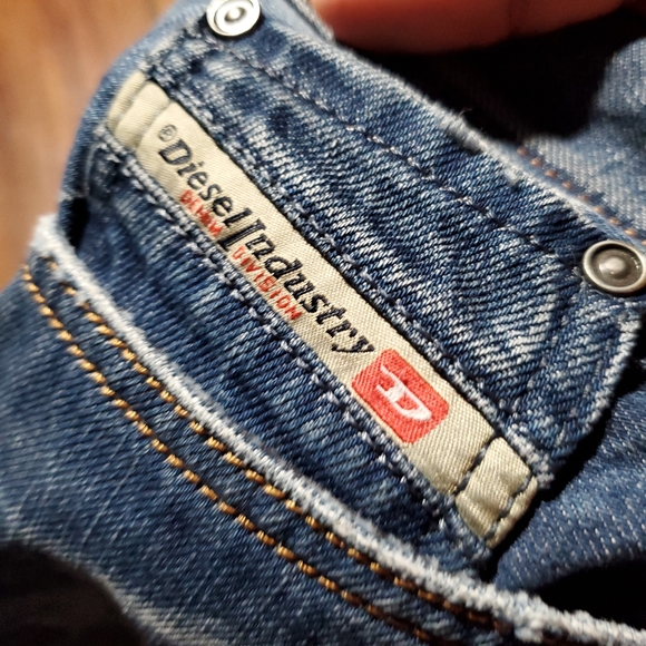 Diesel Industry Jeans Made in Italy Viker R Box Denim Jeans Pants  Size 32 x 32 - Picture 4 of 9